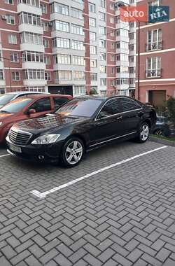 Седан Mercedes-Benz S-Class 2005 в 