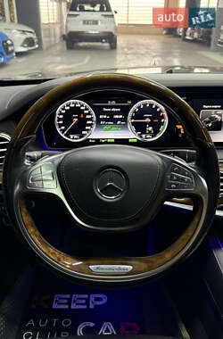 Седан Mercedes-Benz S-Class 2015 в 