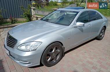 Седан Mercedes-Benz S-Class 2011 в 