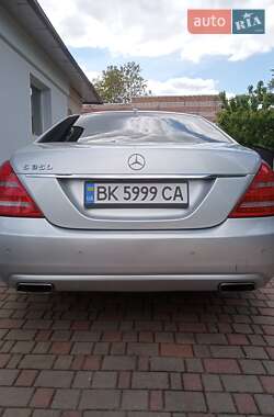 Седан Mercedes-Benz S-Class 2011 в 