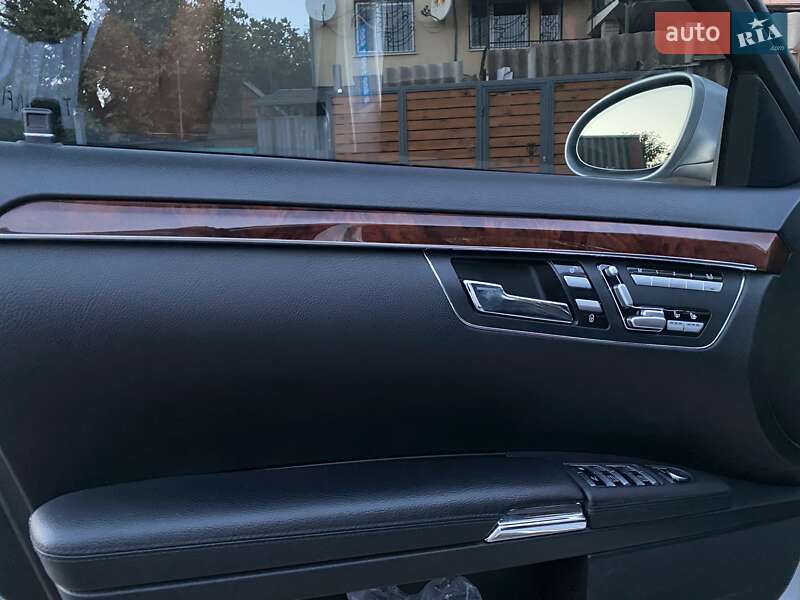 Седан Mercedes-Benz S-Class 2008 в Днепре
