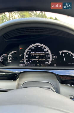 Седан Mercedes-Benz S-Class 2012 в 