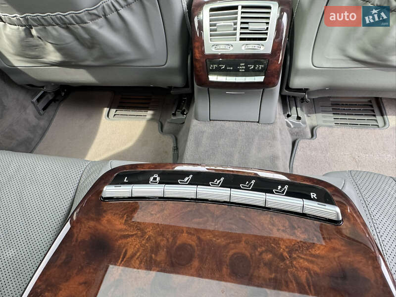 Седан Mercedes-Benz S-Class 2007 в Стрию