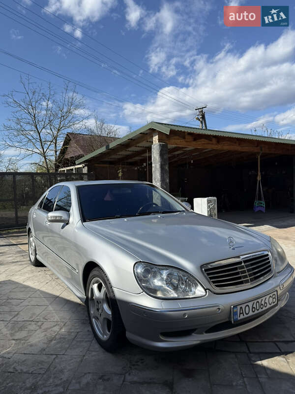 Седан Mercedes-Benz S-Class 2001 в 