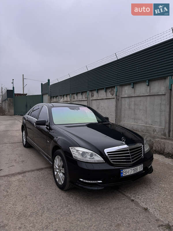 Седан Mercedes-Benz S-Class 2012 в Одессе