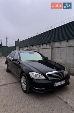 Седан Mercedes-Benz S-Class 2012 в  фото 3 Седан Mercedes-Benz S-Class 2012 в