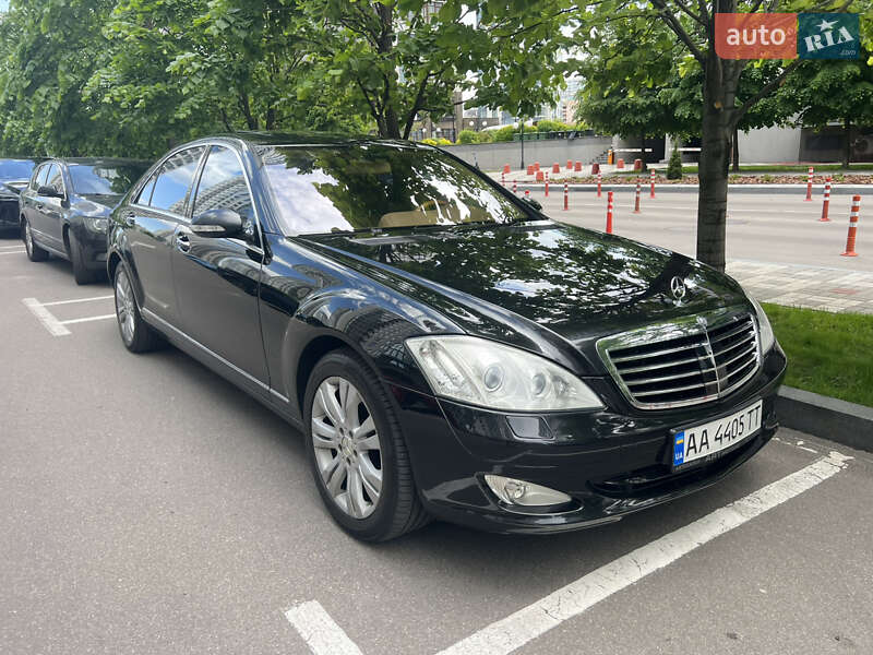 Mercedes-Benz S-Class 2008