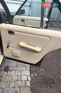 Седан Mercedes-Benz S-Class 1984 в 