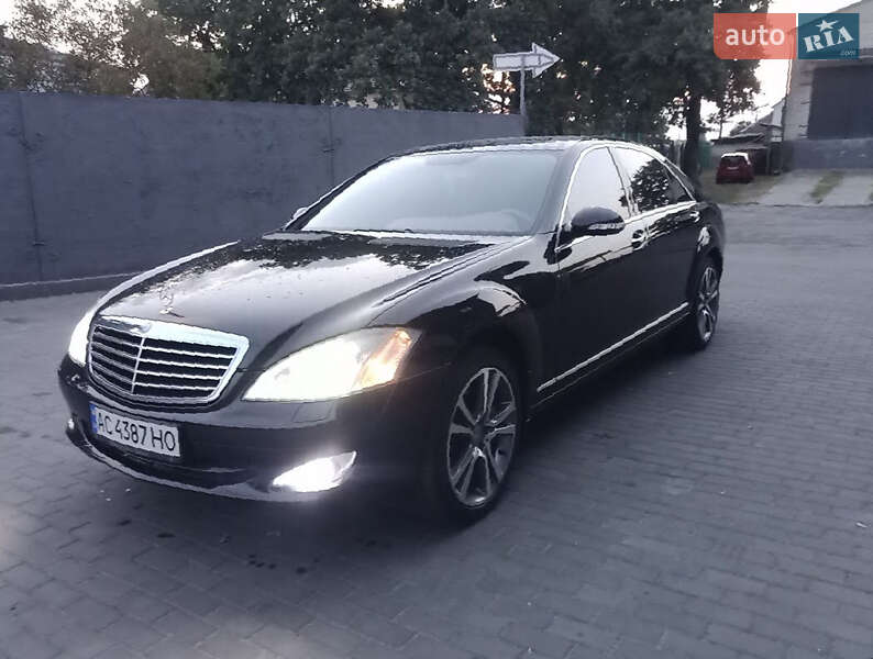 Седан Mercedes-Benz S-Class 2006 в Луцьку