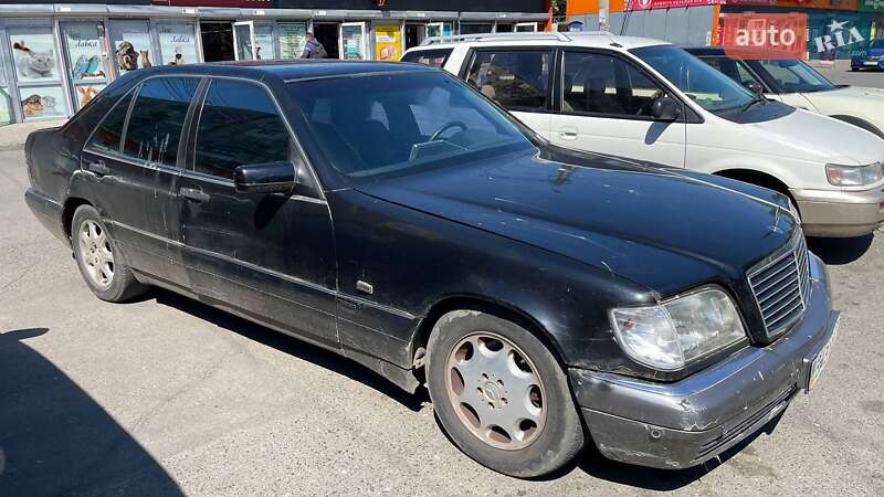 Mercedes-Benz S-Class 1995