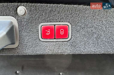 Седан Mercedes-Benz S-Class 2013 в 
