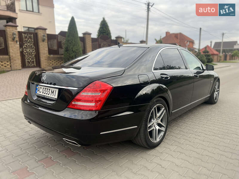 Седан Mercedes-Benz S-Class 2009 в Луцке