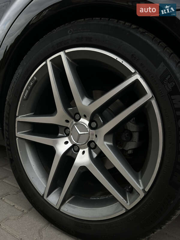 Седан Mercedes-Benz S-Class 2009 в Луцке