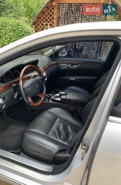 Седан Mercedes-Benz S-Class 2008 в 