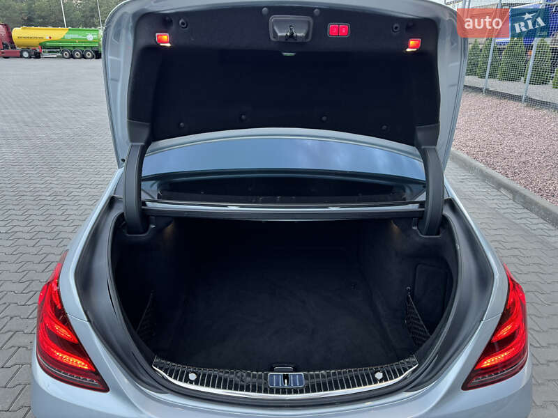 Седан Mercedes-Benz S-Class 2019 в Днепре