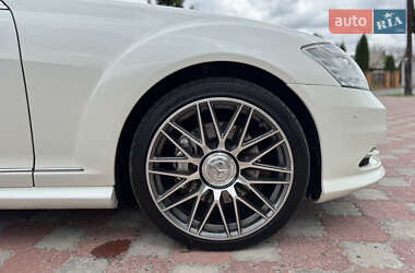 Седан Mercedes-Benz S-Class 2012 в 