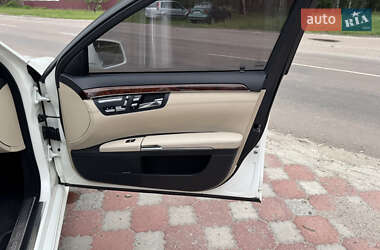Седан Mercedes-Benz S-Class 2012 в 