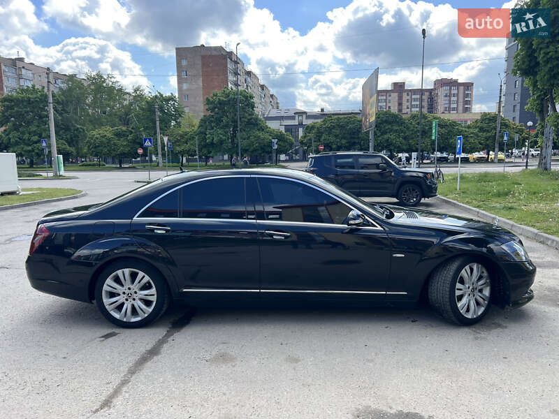 Mercedes-Benz S-Class 2008