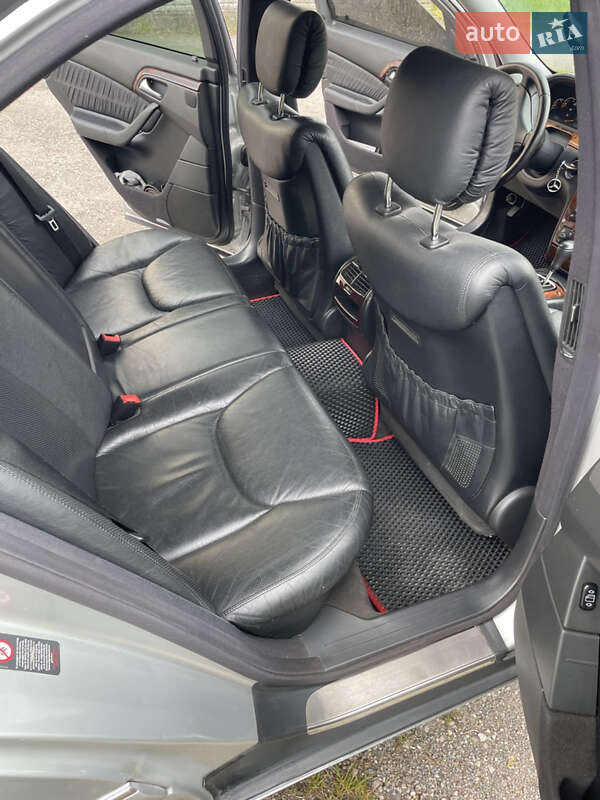 Седан Mercedes-Benz S-Class 2001 в Буске
