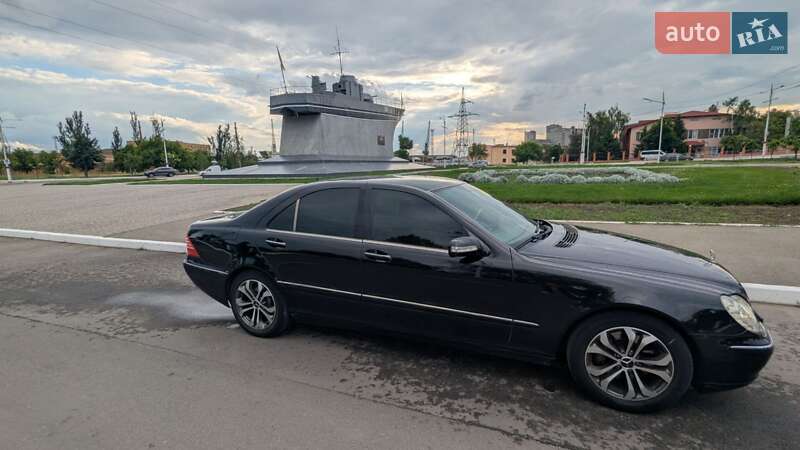 Седан Mercedes-Benz S-Class 2003 в 