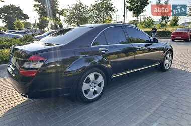 Седан Mercedes-Benz S-Class 2005 в 