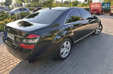 Седан Mercedes-Benz S-Class 2005 в 