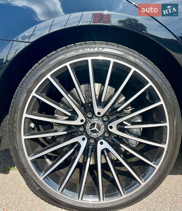 Седан Mercedes-Benz S-Class 2023 в Киеве