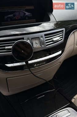 Седан Mercedes-Benz S-Class 2012 в 