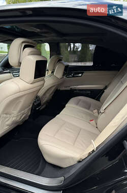 Седан Mercedes-Benz S-Class 2012 в 