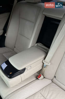 Седан Mercedes-Benz S-Class 2012 в 