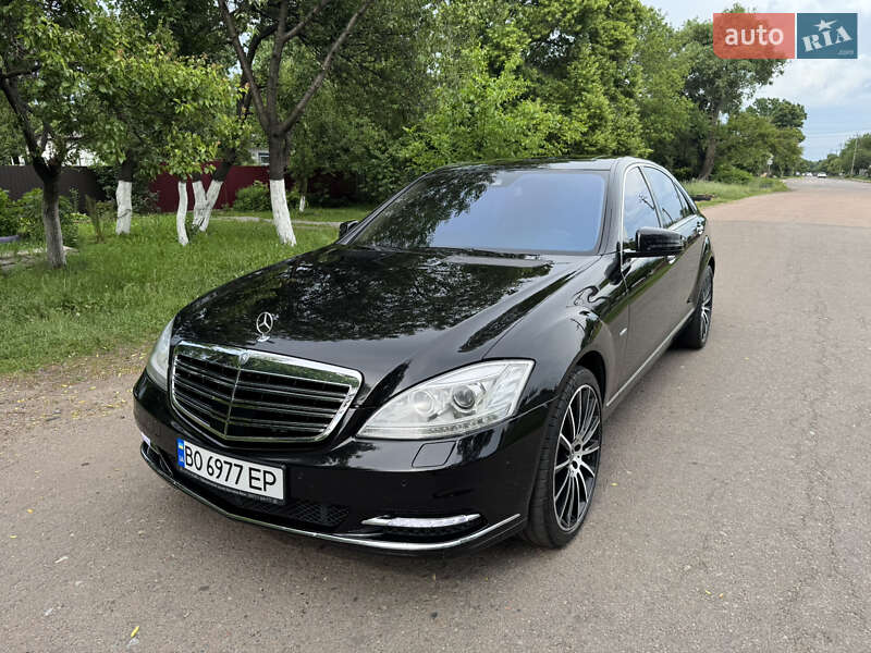 Седан Mercedes-Benz S-Class 2011 в Чернигове