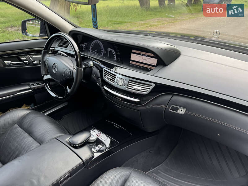 Седан Mercedes-Benz S-Class 2011 в Чернигове