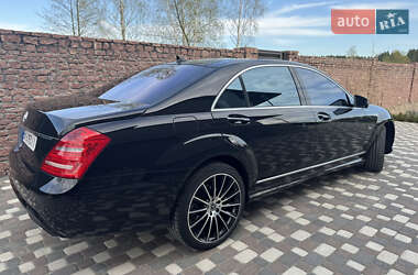 Седан Mercedes-Benz S-Class 2012 в 
