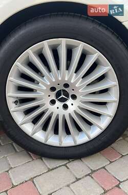 Седан Mercedes-Benz S-Class 2013 в 