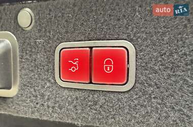 Седан Mercedes-Benz S-Class 2014 в 