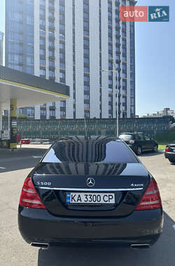 Седан Mercedes-Benz S-Class 2012 в 
