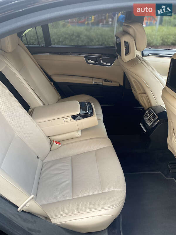 Седан Mercedes-Benz S-Class 2011 в Киеве