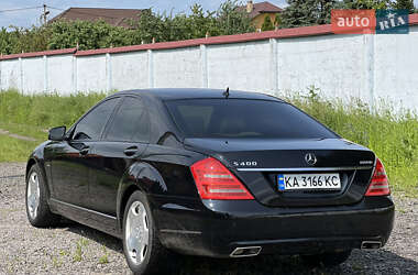 Седан Mercedes-Benz S-Class 2009 в 