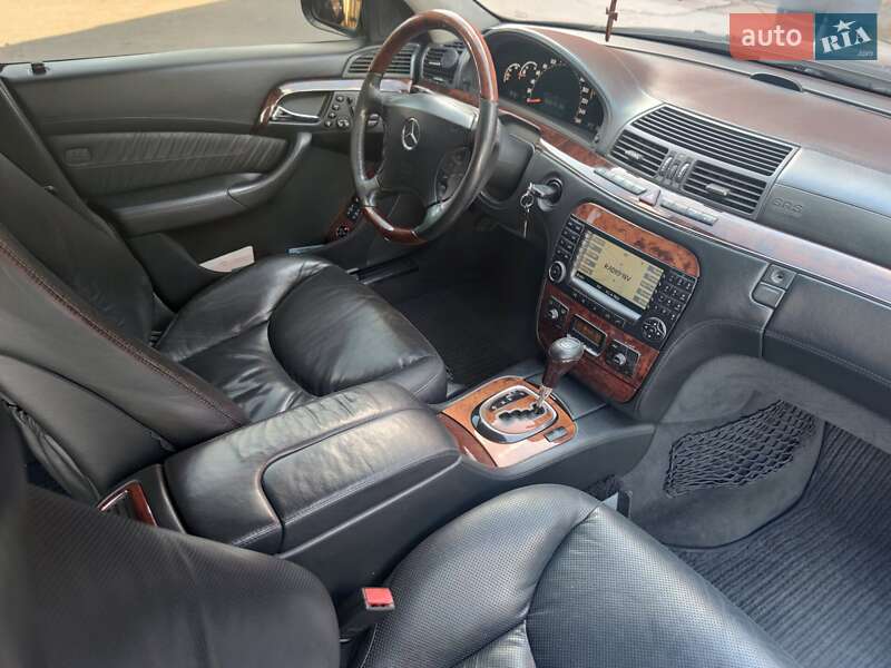 Mercedes-Benz S-Class 2004