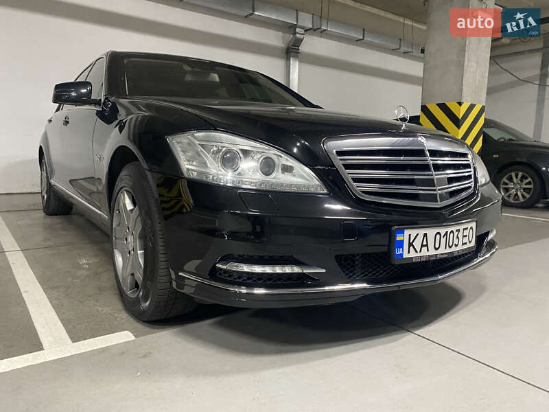 Mercedes-Benz S-Class 2007