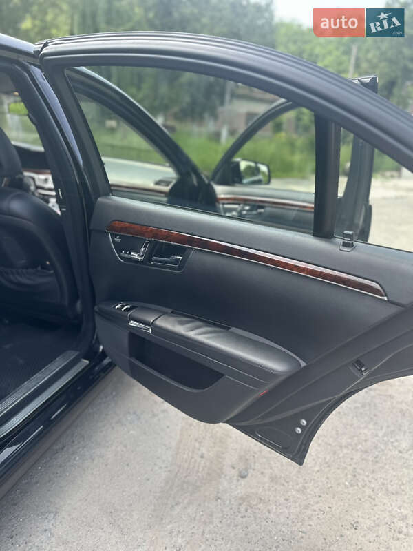Седан Mercedes-Benz S-Class 2009 в Тернополе