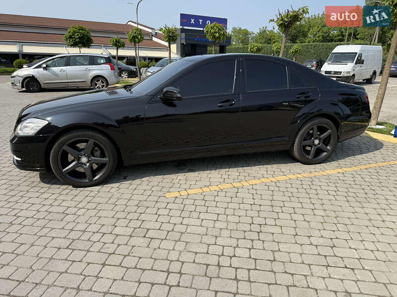 Седан Mercedes-Benz S-Class 2012 в Львові