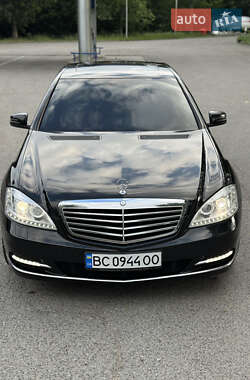 Седан Mercedes-Benz S-Class 2006 в  фото 15 Седан Mercedes-Benz S-Class 2006 в
