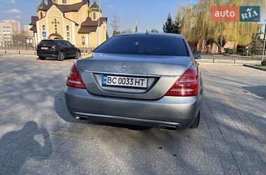 Седан Mercedes-Benz S-Class 2009 в 