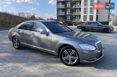 Mercedes-Benz S-Class 2009