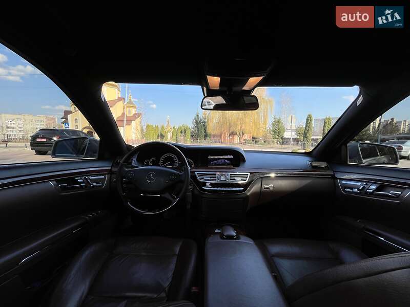 Седан Mercedes-Benz S-Class 2009 в Львове