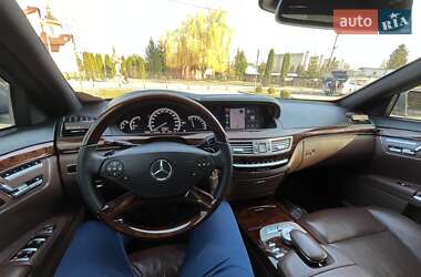 Седан Mercedes-Benz S-Class 2009 в 