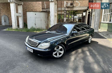 Седан Mercedes-Benz S-Class 2002 в Дніпрі