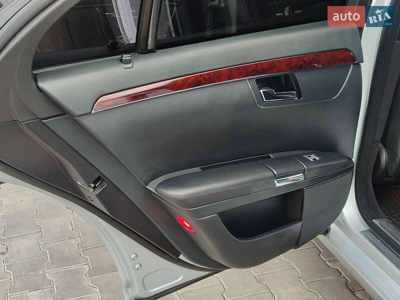 Седан Mercedes-Benz S-Class 2007 в Жовтих Водах фото 26 Седан Mercedes-Benz S-Class 2007 в Жовтих Водах