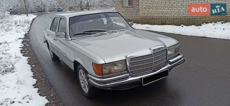 Седан Mercedes-Benz S-Class 1979 в Гайсину